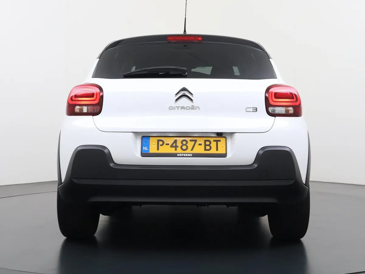 1.2 Shine | 1ste eigenaar | Camera | LED lampen | Navigatie | Climate | AppleCarPlay/Android