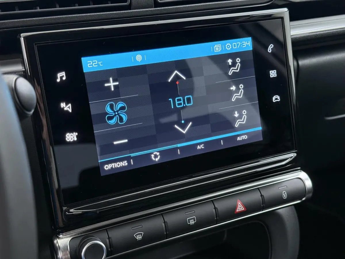 1.2 Shine | 1ste eigenaar | Camera | LED lampen | Navigatie | Climate | AppleCarPlay/Android