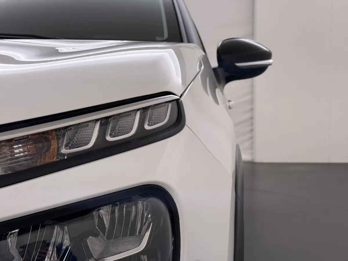 1.2 Shine | 1ste eigenaar | Camera | LED lampen | Navigatie | Climate | AppleCarPlay/Android