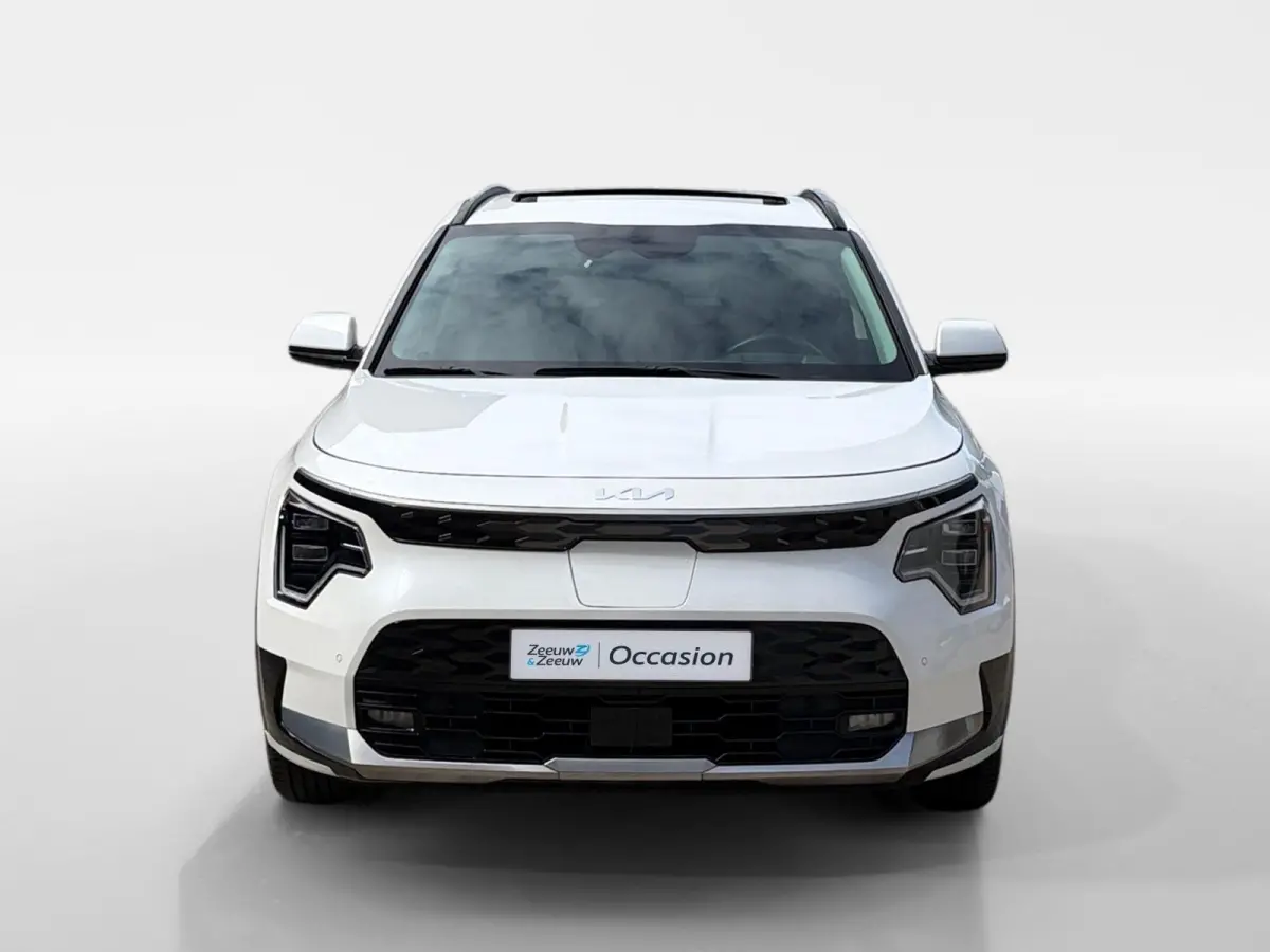 DynamicPlusLine 64.8 kWh | Glazen schuif-/kanteldak | Stoel- en stuurverwarming | Elektrisch bedienbare achterklep | Head-up display | Dodehoek assistentie | Achteruitrijcamera | Apple/Andro