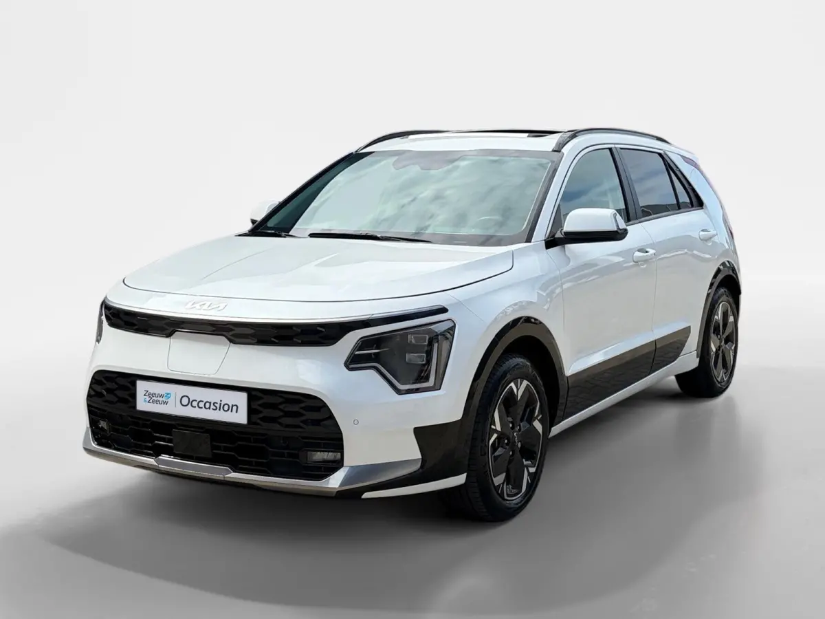 DynamicPlusLine 64.8 kWh | Glazen schuif-/kanteldak | Stoel- en stuurverwarming | Elektrisch bedienbare achterklep | Head-up display | Dodehoek assistentie | Achteruitrijcamera | Apple/Andro