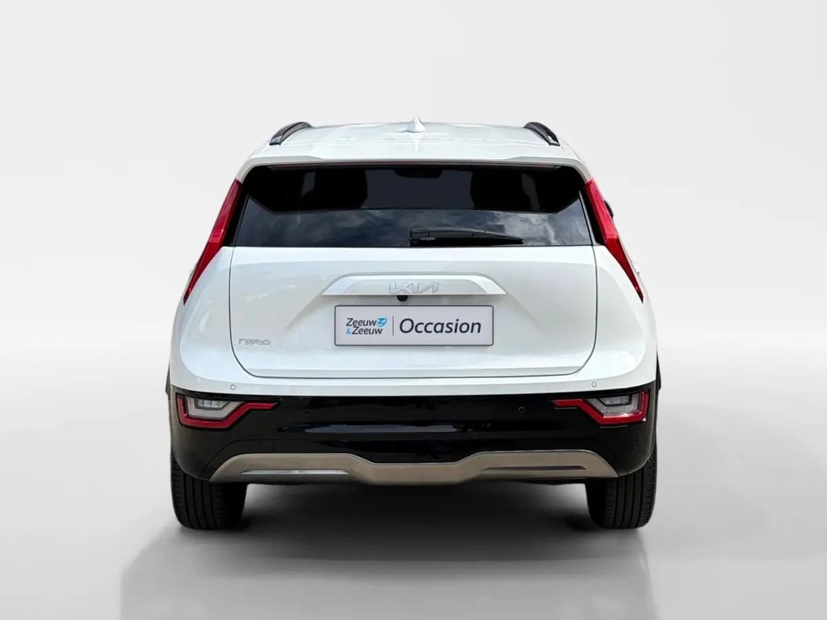 DynamicPlusLine 64.8 kWh | Glazen schuif-/kanteldak | Stoel- en stuurverwarming | Elektrisch bedienbare achterklep | Head-up display | Dodehoek assistentie | Achteruitrijcamera | Apple/Andro