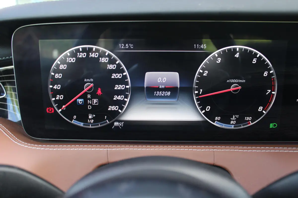 450 4MATIC | AMG-STYLING INTERIEUR / EXTERIEUR | PANORAMADAK | BURMESTER PREMIUM AUDIO ® | ELEKTRISCH VERSTELBARE VOORSTOELEN MET GEHEUGEN | MASSAGE STOELEN | VOORSTOELEN VERWARMBAAR | VOOR