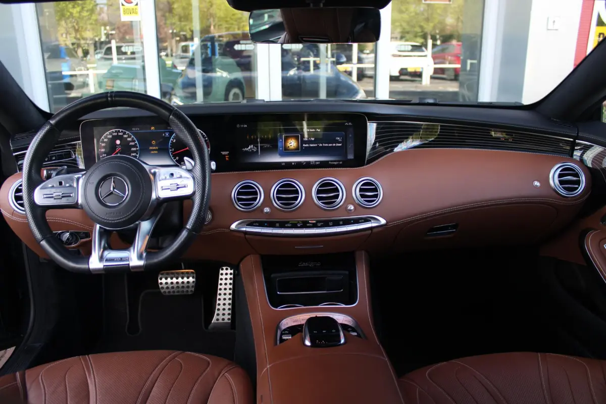 450 4MATIC | AMG-STYLING INTERIEUR / EXTERIEUR | PANORAMADAK | BURMESTER PREMIUM AUDIO ® | ELEKTRISCH VERSTELBARE VOORSTOELEN MET GEHEUGEN | MASSAGE STOELEN | VOORSTOELEN VERWARMBAAR | VOOR