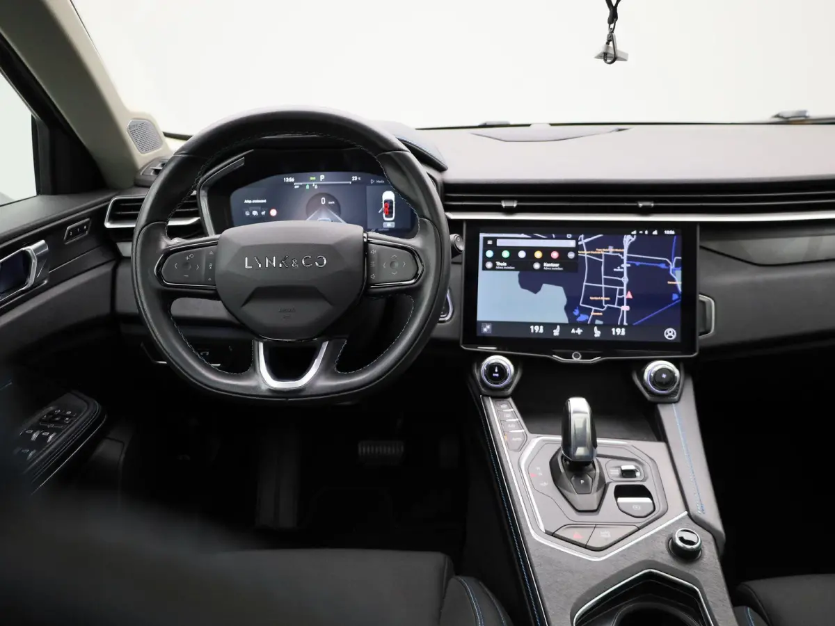 1.5 | Apple Carplay/Android Auto | Panoramadak | Camera | Parkeersensoren | Stoelverwarming |