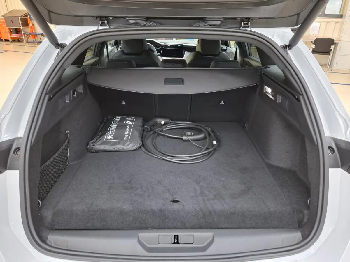 1.6 Plug-in Hybrid 195 GT tot 8 Jaar Garantie | Schuif-/Kanteldak | Navigatie | 360 Camera | Climate Control | Adaptive Cruise | !
