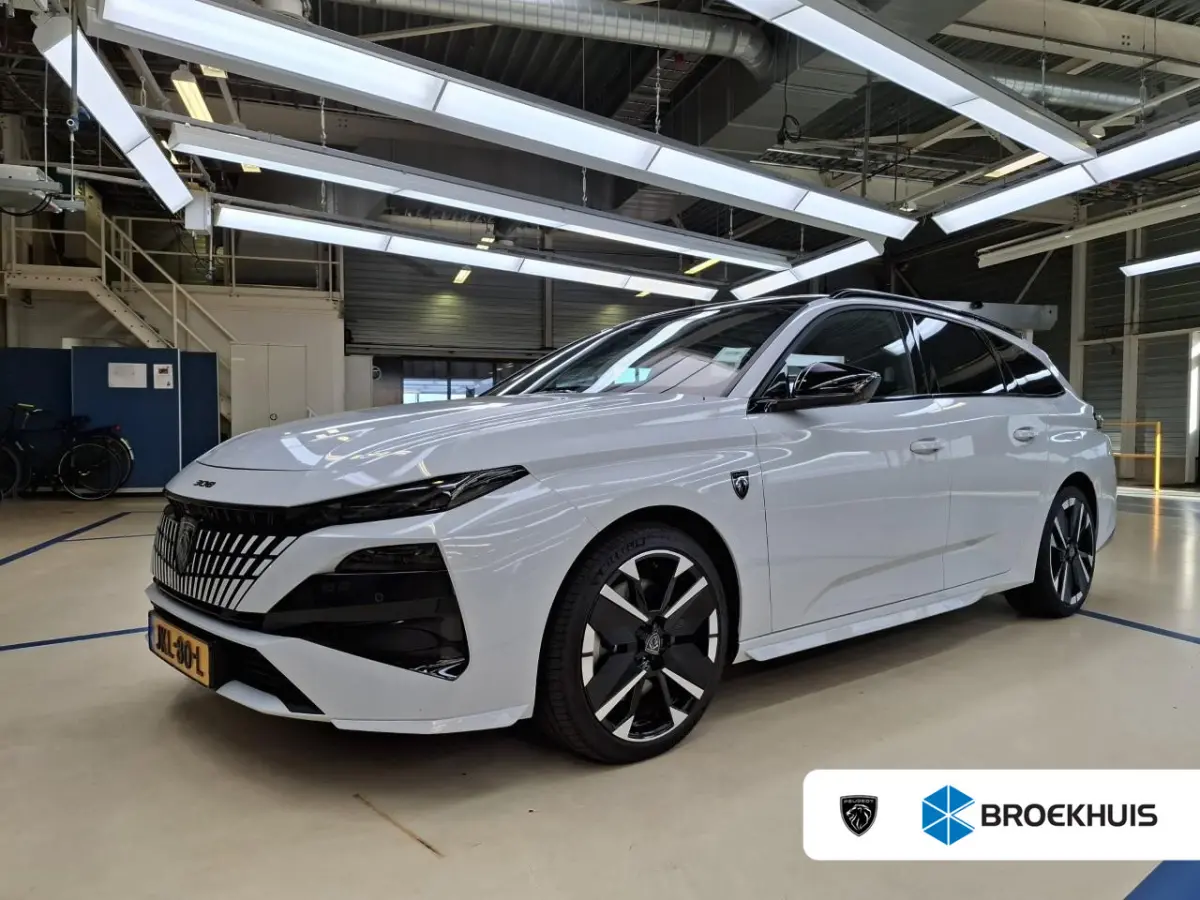 1.6 Plug-in Hybrid 195 GT tot 8 Jaar Garantie | Schuif-/Kanteldak | Navigatie | 360 Camera | Climate Control | Adaptive Cruise | !