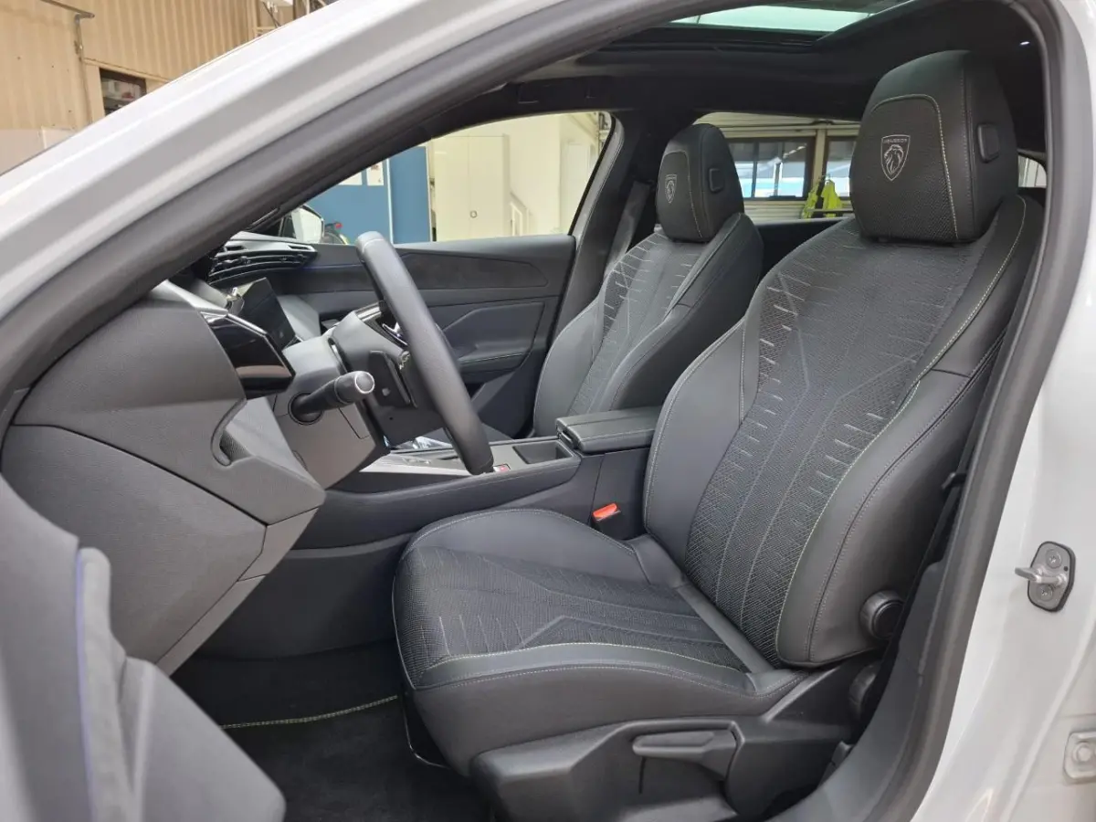 1.6 Plug-in Hybrid 195 GT tot 8 Jaar Garantie | Schuif-/Kanteldak | Navigatie | 360 Camera | Climate Control | Adaptive Cruise | !