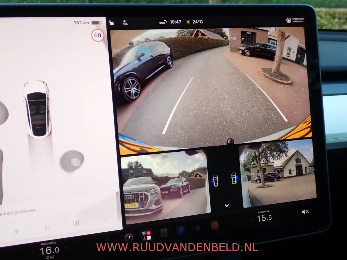 Long Range AWD 75kWh 90%SOH TREKHAAK + 20-INCH / PREMIUM-WHITE INTERIEUR