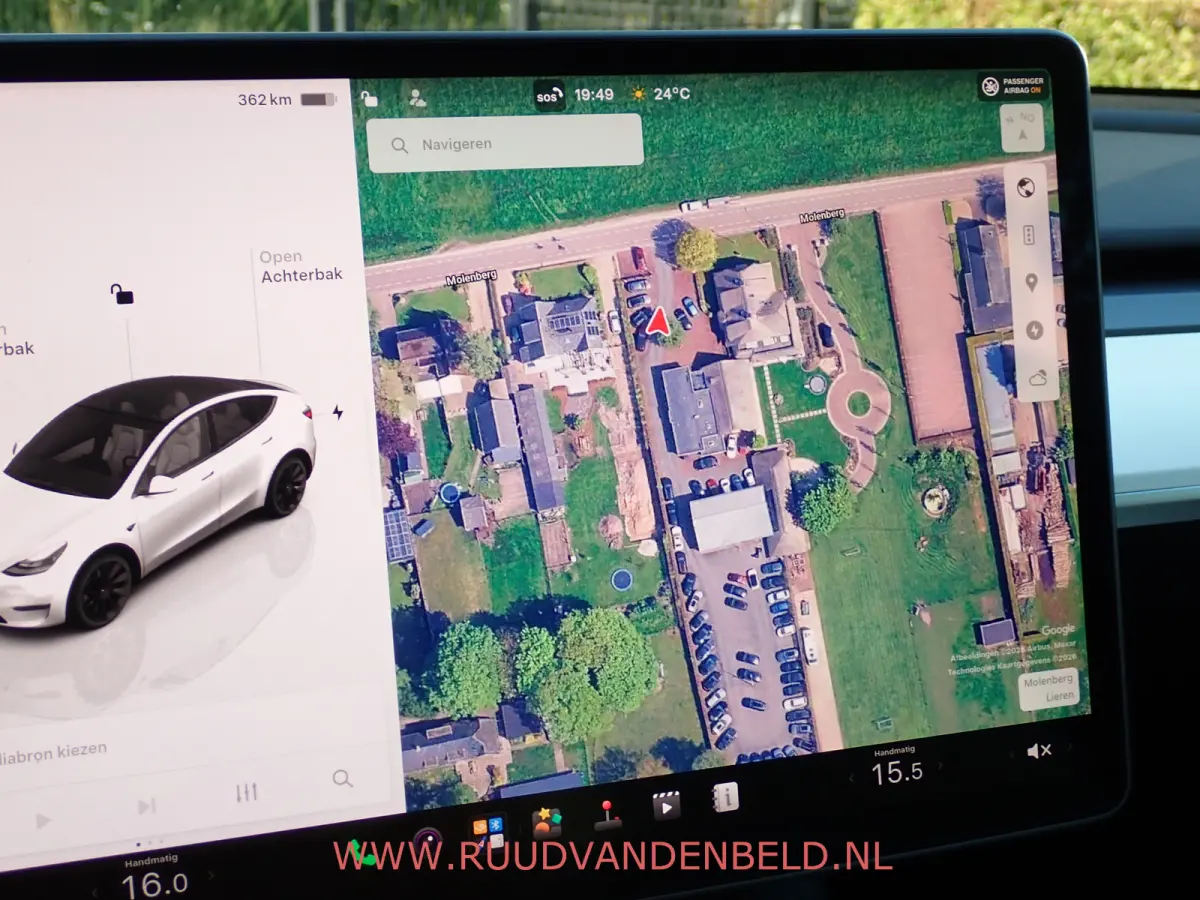 Long Range AWD 75kWh 90%SOH TREKHAAK + 20-INCH / PREMIUM-WHITE INTERIEUR