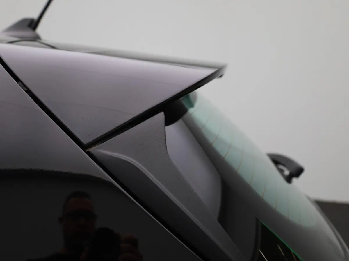 1.0 EcoBoost Connected | Cruise Control | Draadloos Laden | Apple Carplay/Android Auto | All Weather Banden | Navigatie |