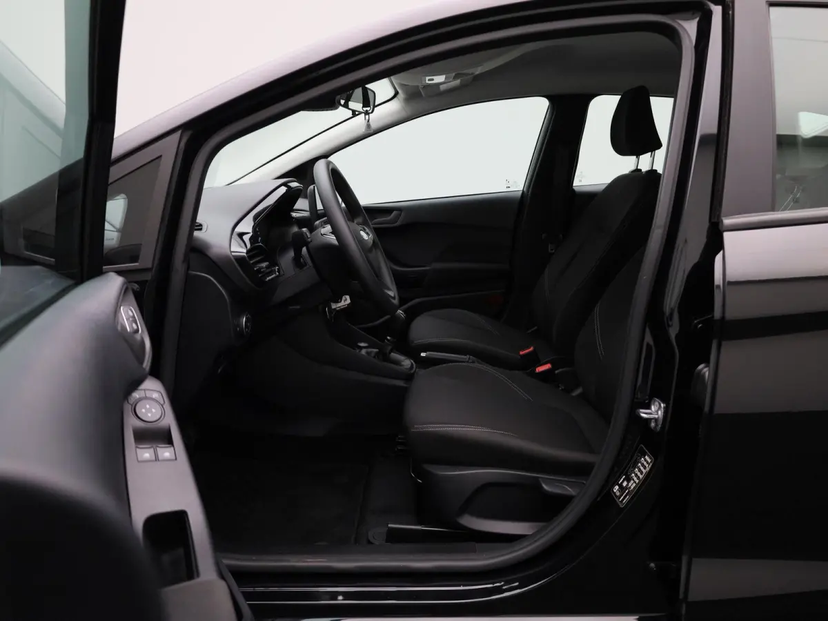 1.0 EcoBoost Connected | Cruise Control | Draadloos Laden | Apple Carplay/Android Auto | All Weather Banden | Navigatie |