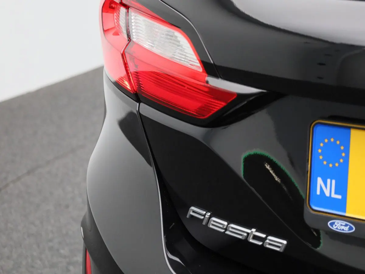 1.0 EcoBoost Connected | Cruise Control | Draadloos Laden | Apple Carplay/Android Auto | All Weather Banden | Navigatie |