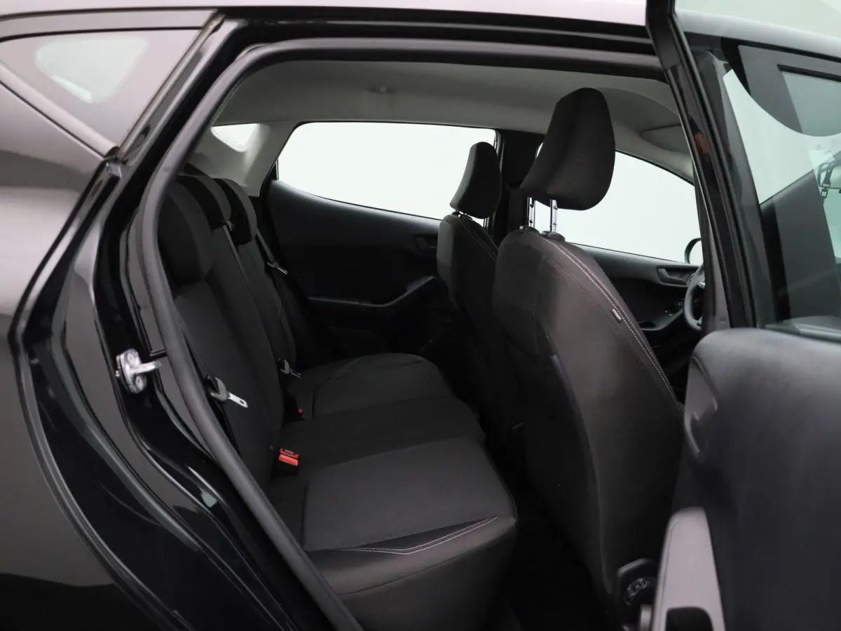 1.0 EcoBoost Connected | Cruise Control | Draadloos Laden | Apple Carplay/Android Auto | All Weather Banden | Navigatie |