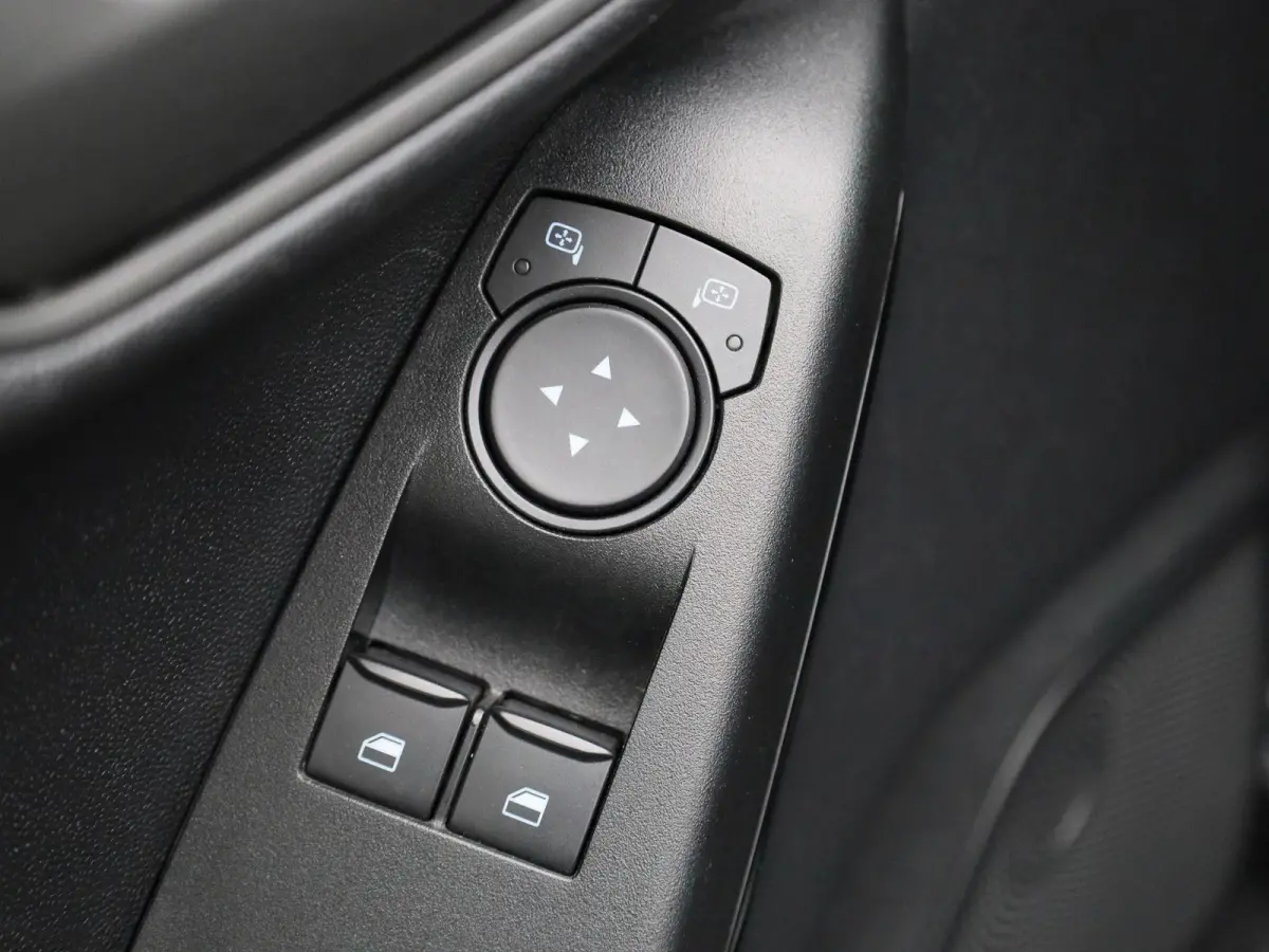 1.0 EcoBoost Connected | Cruise Control | Draadloos Laden | Apple Carplay/Android Auto | All Weather Banden | Navigatie |