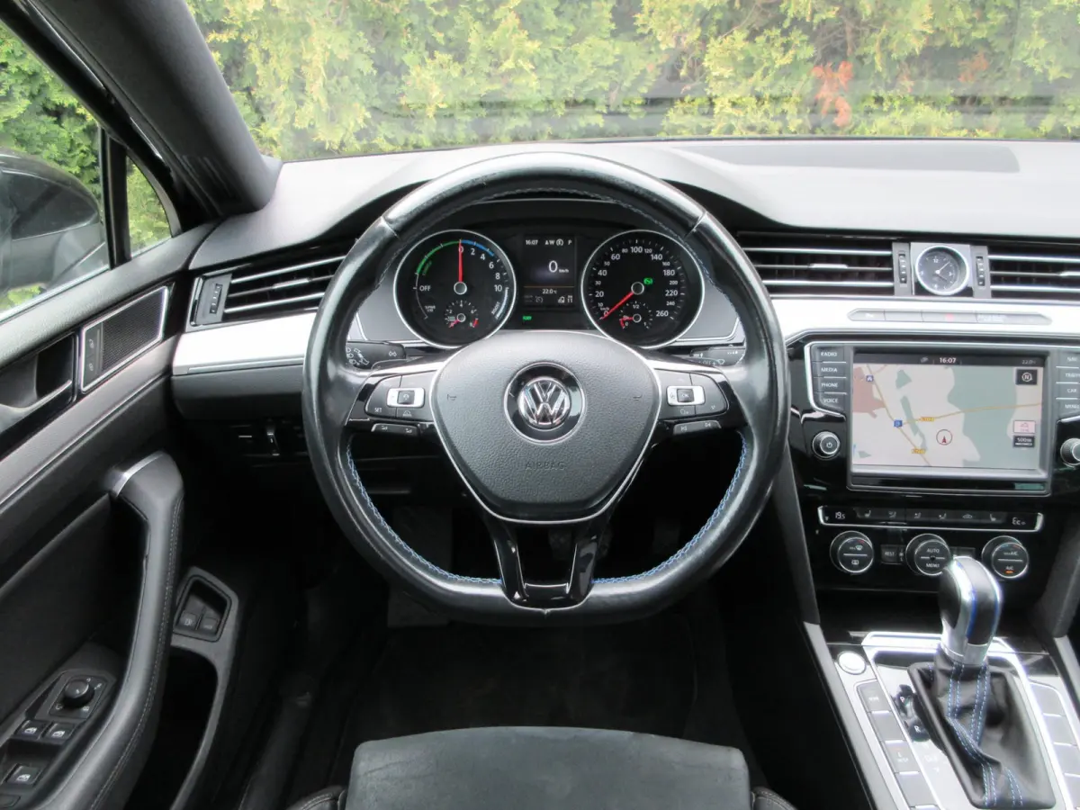 1.4 TSI GTE Highline * Trekhaak *