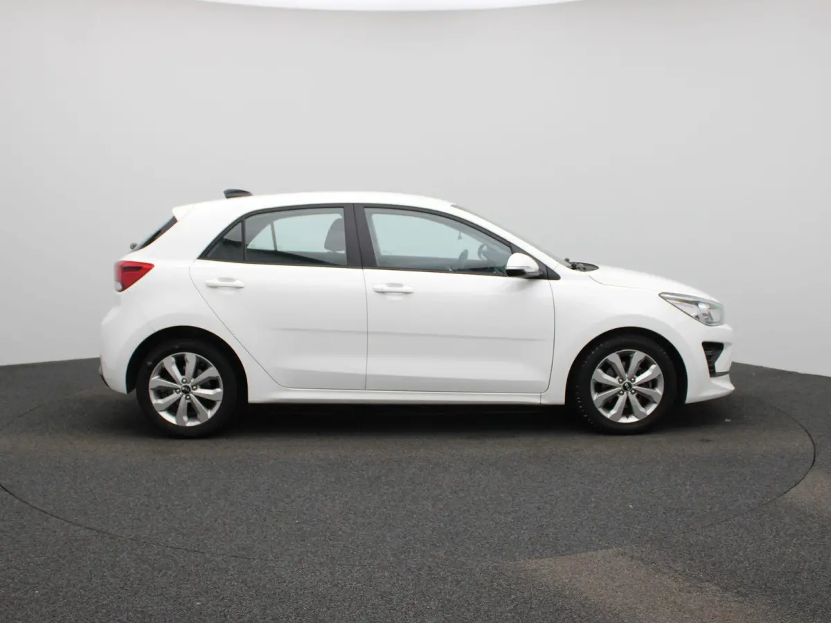 1.0 TGDI ComfortLine | Apple Carplay / Android Auto | Stoelverwarming | Parkeersensoren Achter |