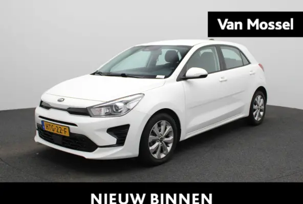 1.0 TGDI ComfortLine | Apple Carplay / Android Auto | Stoelverwarming | Parkeersensoren Achter |