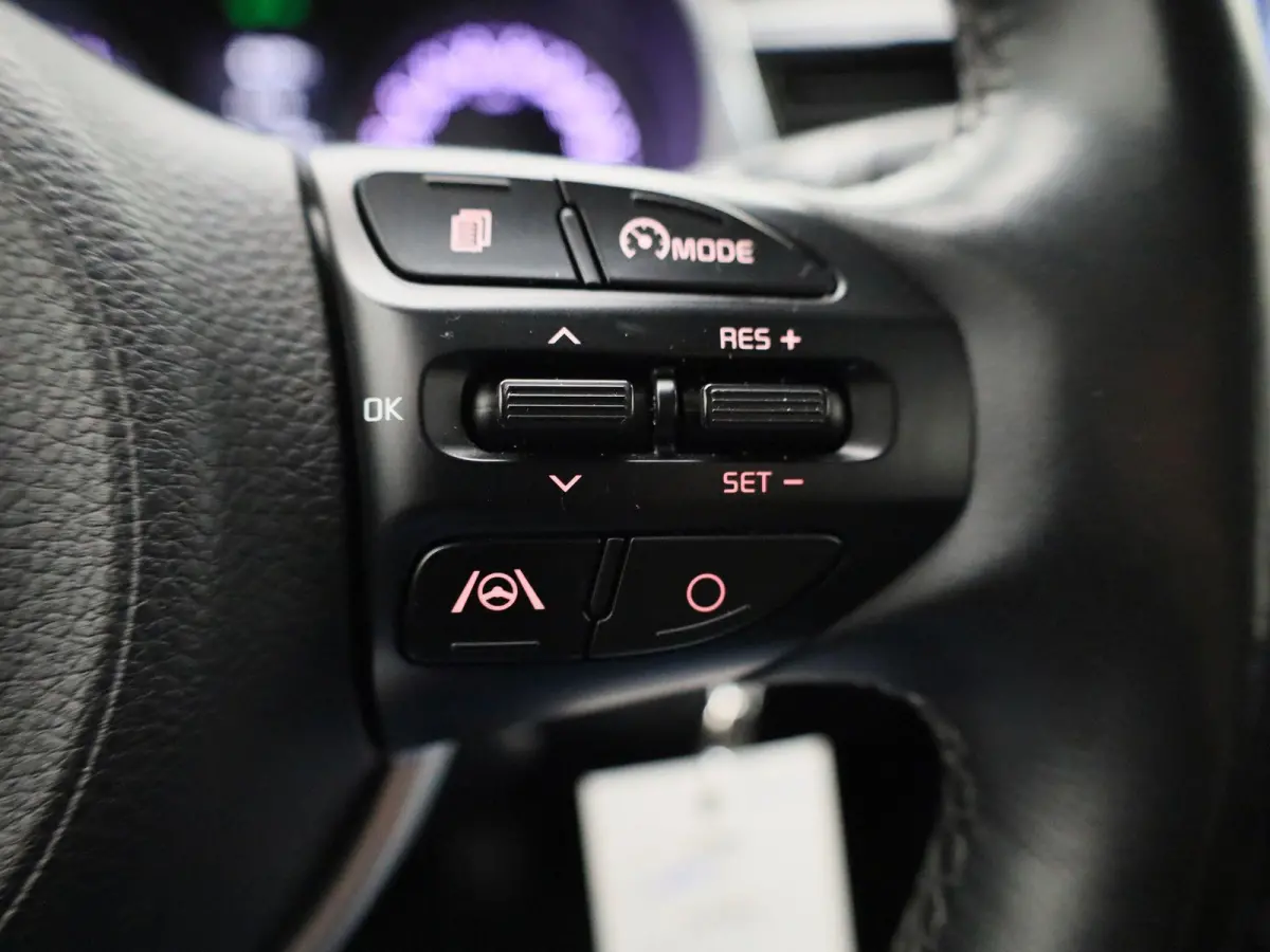 1.0 TGDI ComfortLine | Apple Carplay / Android Auto | Stoelverwarming | Parkeersensoren Achter |