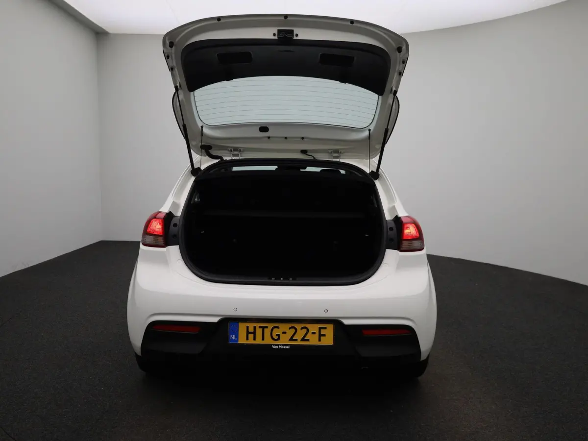 1.0 TGDI ComfortLine | Apple Carplay / Android Auto | Stoelverwarming | Parkeersensoren Achter |