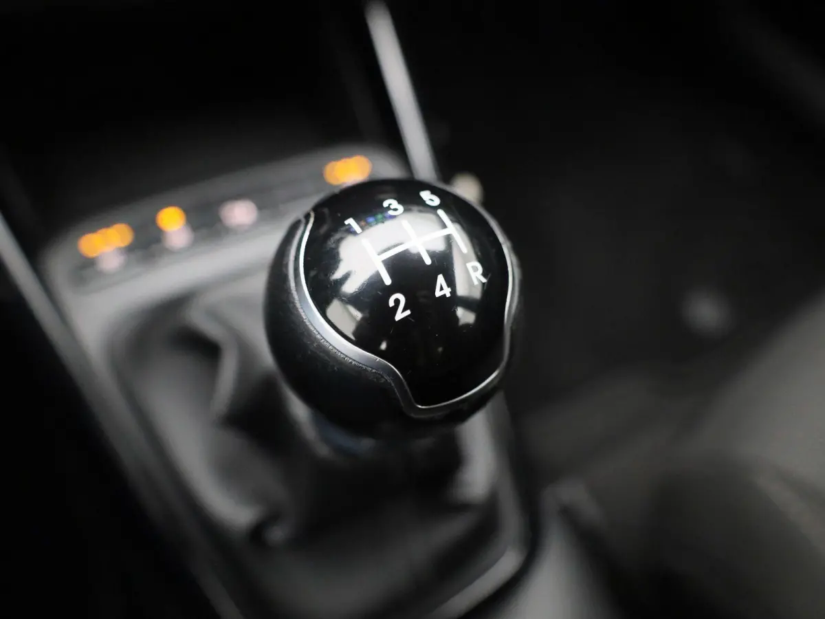 1.0 TGDI ComfortLine | Apple Carplay / Android Auto | Stoelverwarming | Parkeersensoren Achter |