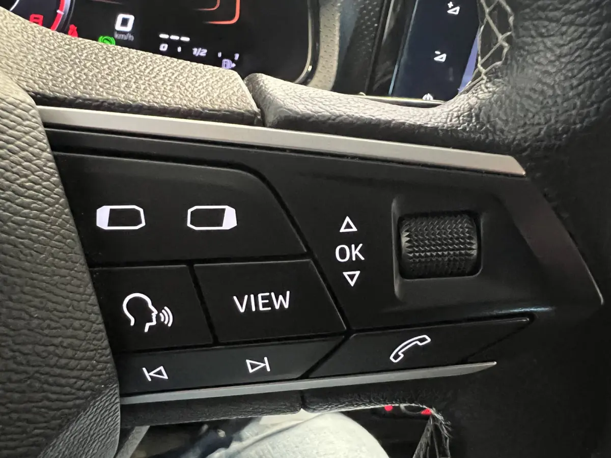 1.0 TSI Style | Android Auto/Apple Carplay | LM Velgen 16" | Cruise Control | PDC Achter | Airco | LED Koplampen |