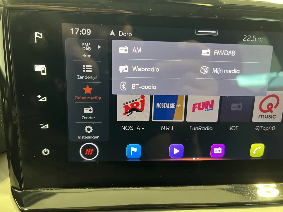 1.0 TSI Style | Android Auto/Apple Carplay | LM Velgen 16" | Cruise Control | PDC Achter | Airco | LED Koplampen |
