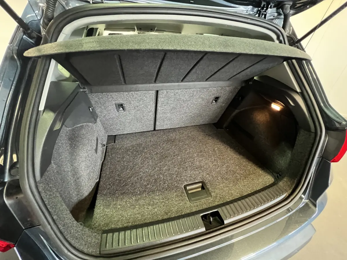 1.0 TSI Style | Android Auto/Apple Carplay | LM Velgen 16" | Cruise Control | PDC Achter | Airco | LED Koplampen |