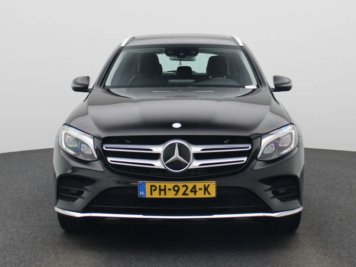 250 4MATIC | Panoramadak | Camera | Parkeersensoren | Stoelverwarming | Trekhaak |