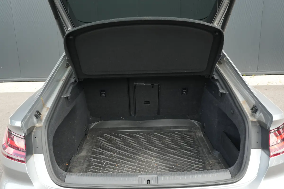 1.5 TSI 150pk Business R | Achteruitrijcamera | 19" | Adaptive Cruise | Stoelverwarming | Navigatie