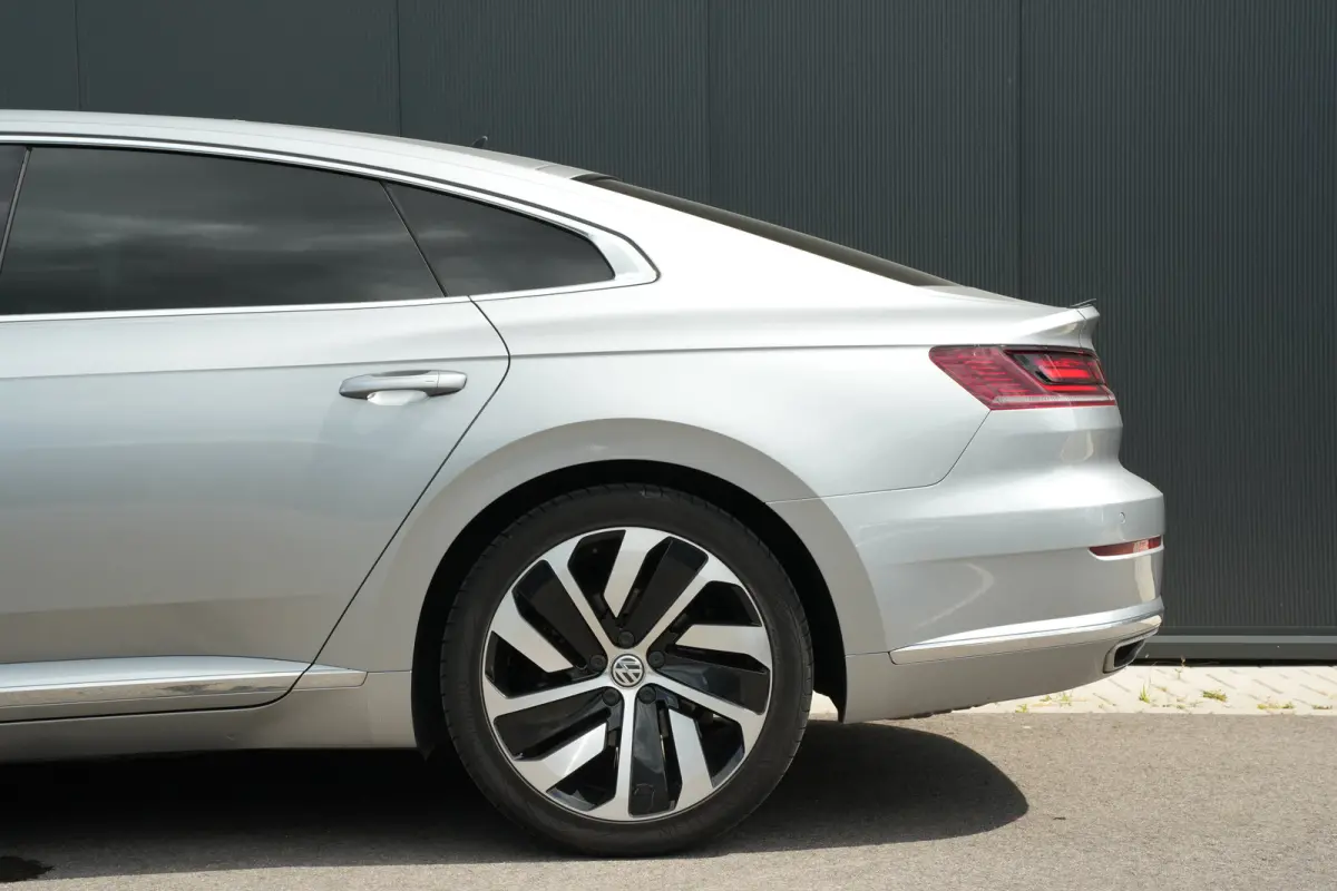 1.5 TSI 150pk Business R | Achteruitrijcamera | 19" | Adaptive Cruise | Stoelverwarming | Navigatie