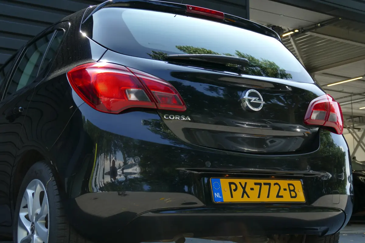 1.4 90PK 5-DRS ONLINE EDITION / NAVI / LED / PDC / 16"LMV / BLUETOOTH / CRUISECONTROL / 1E EIGENAAR / SCHITTERENDE STAAT !!