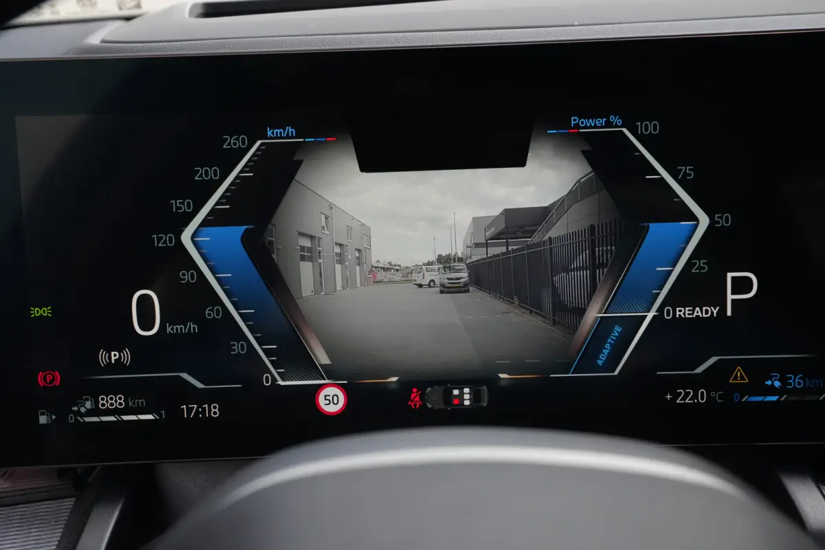 530e M Sport Edition | 300PK | Pano | Harman Kardon | 360° | HUD | Driving Assistant Professional | BMW 530e M Sport Edition 300 PK Plug-in Hybrid met 2.0 viercilinder, panoramadak, Head-Up