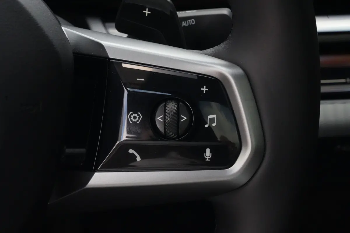 530e M Sport Edition | 300PK | Pano | Harman Kardon | 360° | HUD | Driving Assistant Professional | BMW 530e M Sport Edition 300 PK Plug-in Hybrid met 2.0 viercilinder, panoramadak, Head-Up