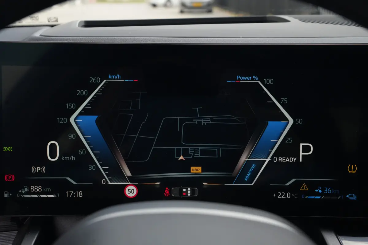 530e M Sport Edition | 300PK | Pano | Harman Kardon | 360° | HUD | Driving Assistant Professional | BMW 530e M Sport Edition 300 PK Plug-in Hybrid met 2.0 viercilinder, panoramadak, Head-Up