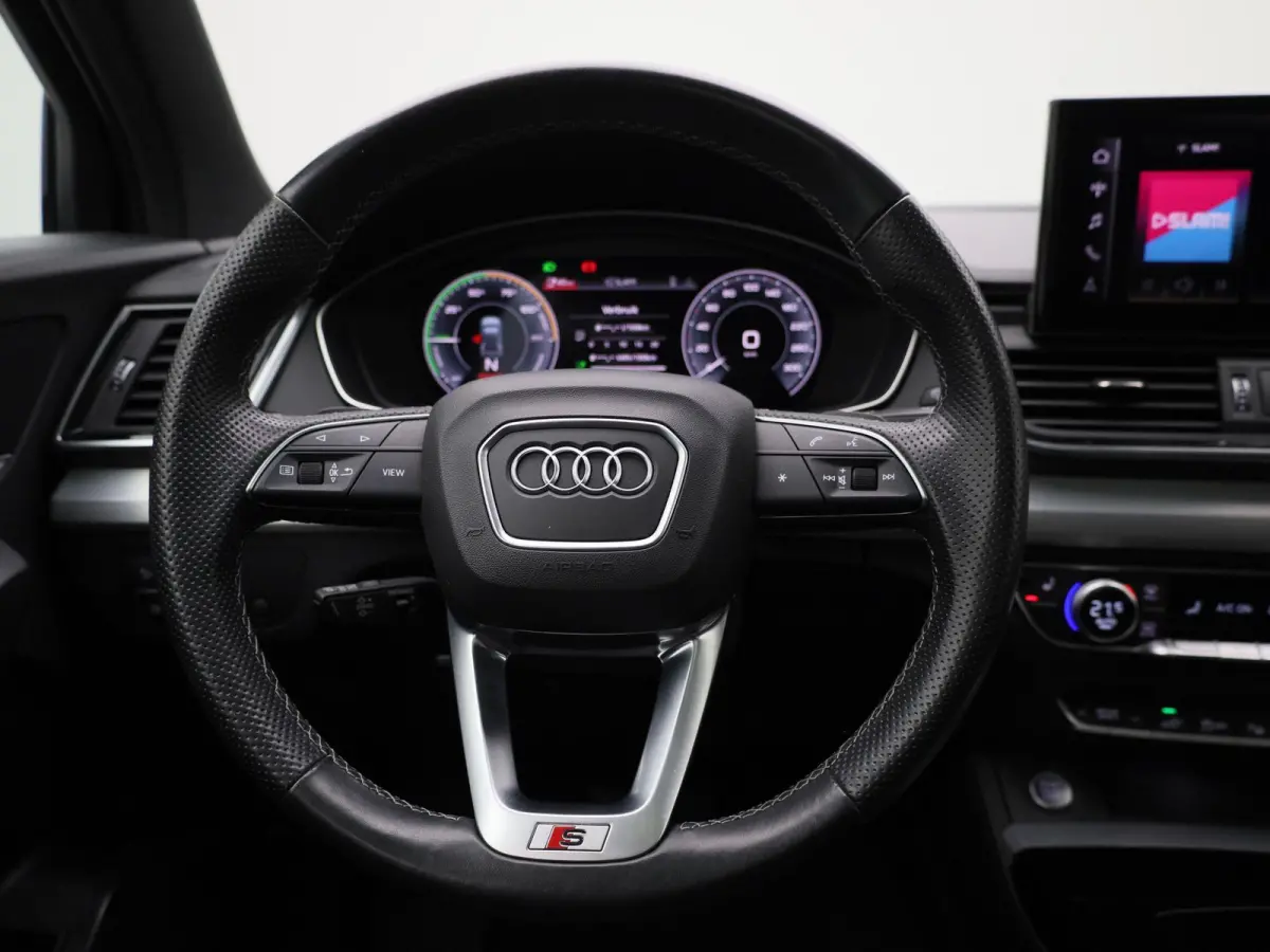 55 TFSI e S edition | Apple Carplay / Android Auto | Panoramadak | Camera | Parkeersensoren | Trekhaak |