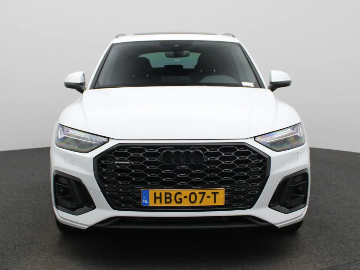 55 TFSI e S edition | Apple Carplay / Android Auto | Panoramadak | Camera | Parkeersensoren | Trekhaak |