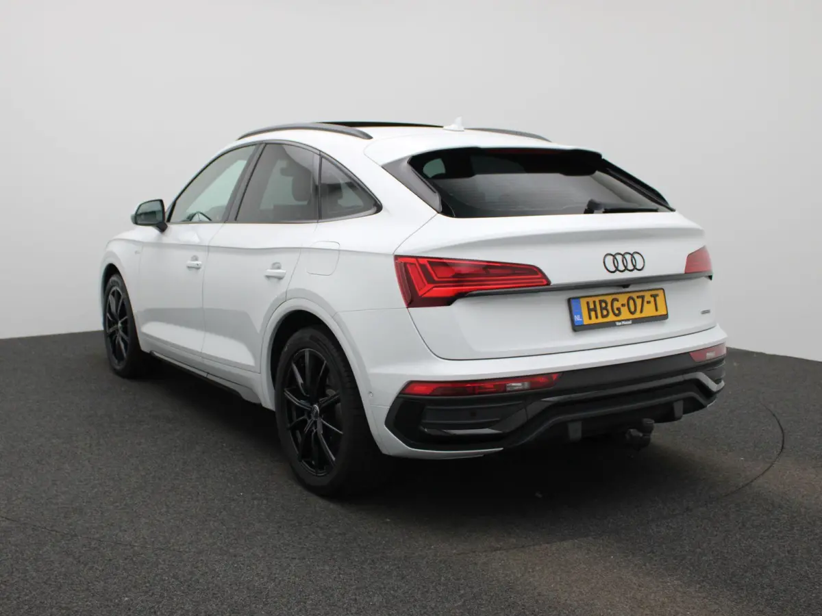 55 TFSI e S edition | Apple Carplay / Android Auto | Panoramadak | Camera | Parkeersensoren | Trekhaak |