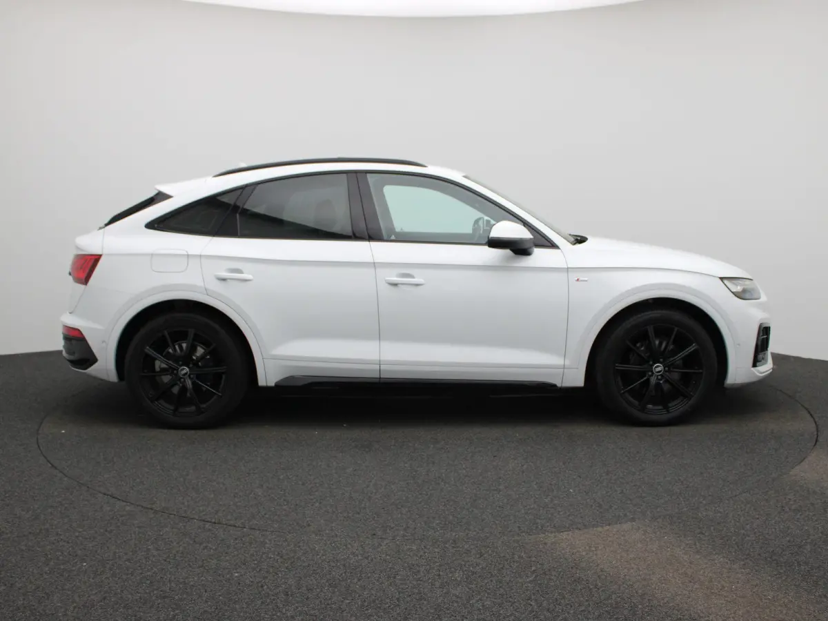 55 TFSI e S edition | Apple Carplay / Android Auto | Panoramadak | Camera | Parkeersensoren | Trekhaak |