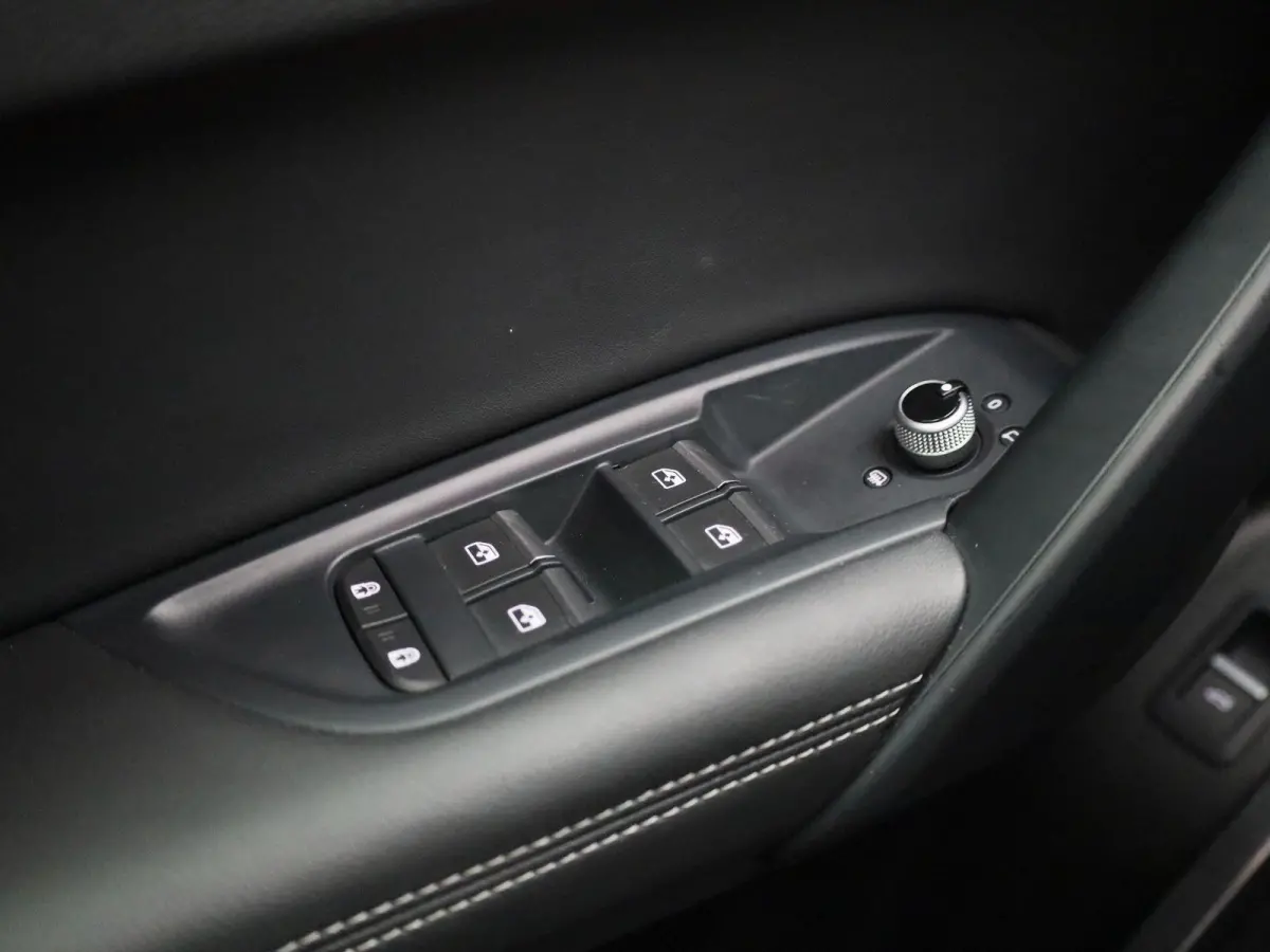 40 TFSI S edition quattro | Automaat | Panoramadak | Camera | Navigatie | Stoelverwarming | Apple Carplay/Android Auto |