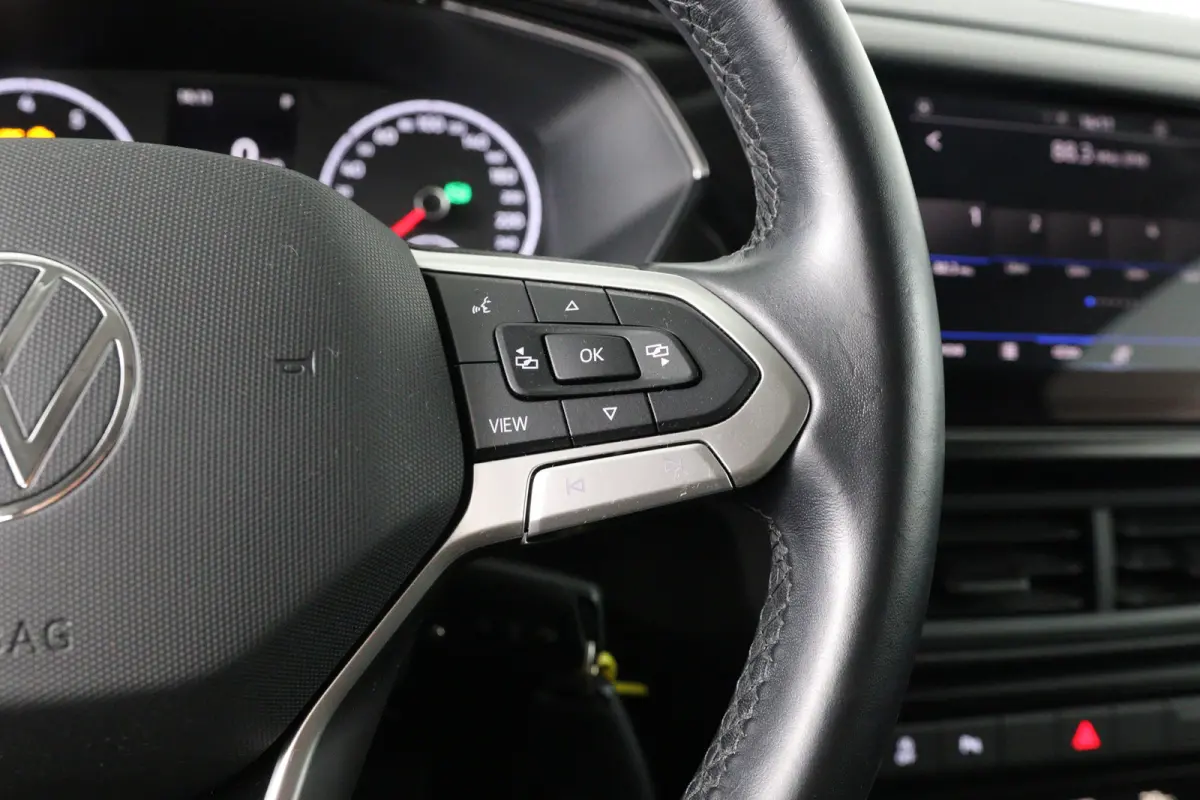 1.0 TSI Life | Automaat! | Navi By App | Cruise Adaptive | Clima | Parkeersensoren V+A | DAB | Lichtmetalen Velgen