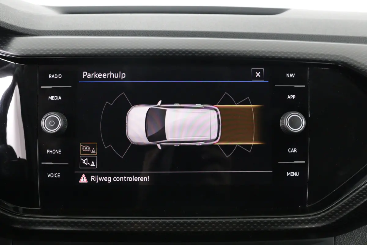 1.0 TSI Life | Automaat! | Navi By App | Cruise Adaptive | Clima | Parkeersensoren V+A | DAB | Lichtmetalen Velgen