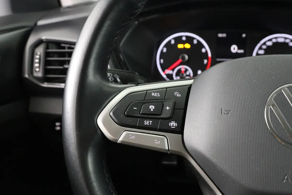1.0 TSI Life | Automaat! | Navi By App | Cruise Adaptive | Clima | Parkeersensoren V+A | DAB | Lichtmetalen Velgen