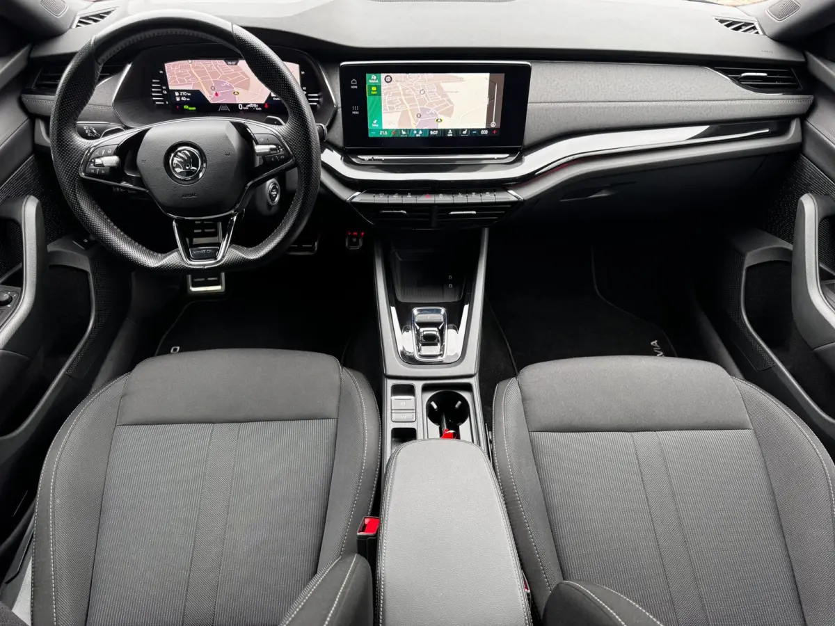 1.4 TSI iV PHEV Sportline Business | 98 % SOH | Trekhaak | NL-Auto | Winter Pack | Adaptive Cruise