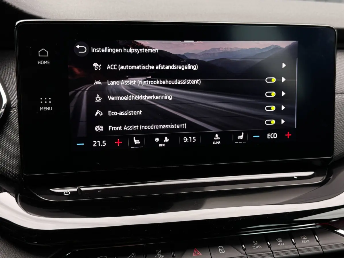 1.4 TSI iV PHEV Sportline Business | 98 % SOH | Trekhaak | NL-Auto | Winter Pack | Adaptive Cruise