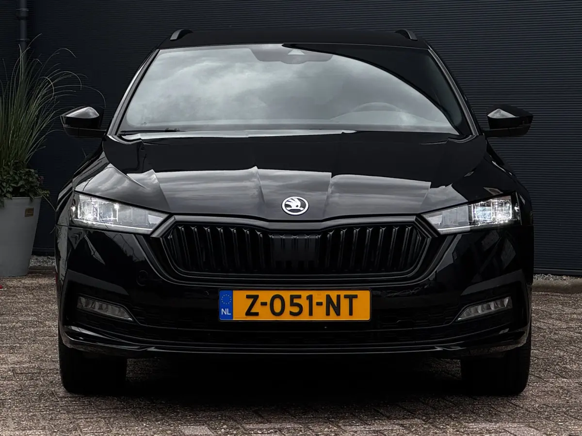 1.4 TSI iV PHEV Sportline Business | 98 % SOH | Trekhaak | NL-Auto | Winter Pack | Adaptive Cruise