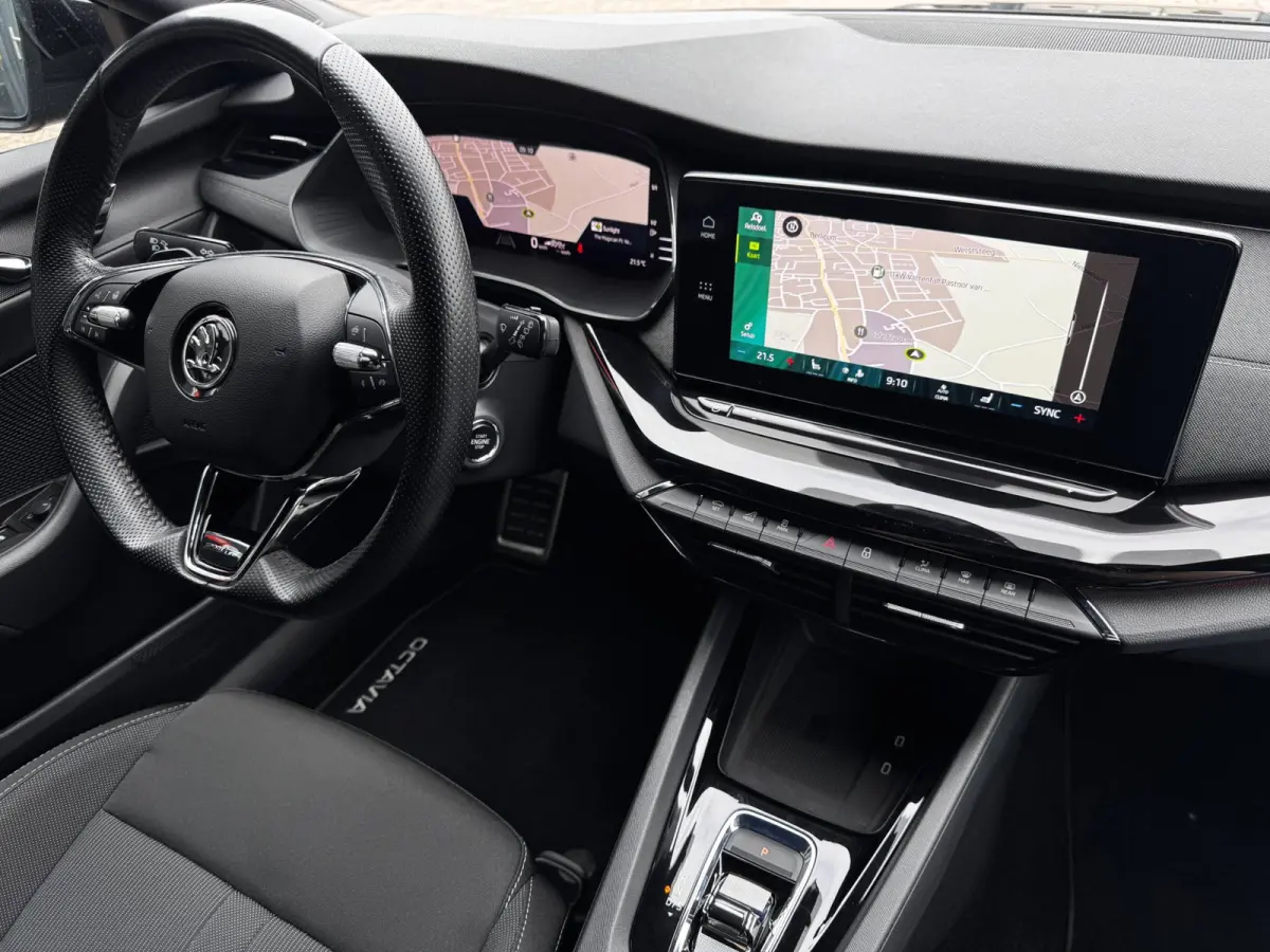 1.4 TSI iV PHEV Sportline Business | 98 % SOH | Trekhaak | NL-Auto | Winter Pack | Adaptive Cruise
