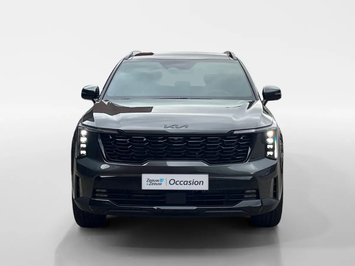 1.6 T-GDi Plug-in Hybrid 4WD ExecutiveLine 7p | Black Edition | Treeplanken | Direct leverbaar! | Massagefunctie | Glazen schuijf-/kanteldak | Stoelverwarming- en ventilatie | Bose geluidsin
