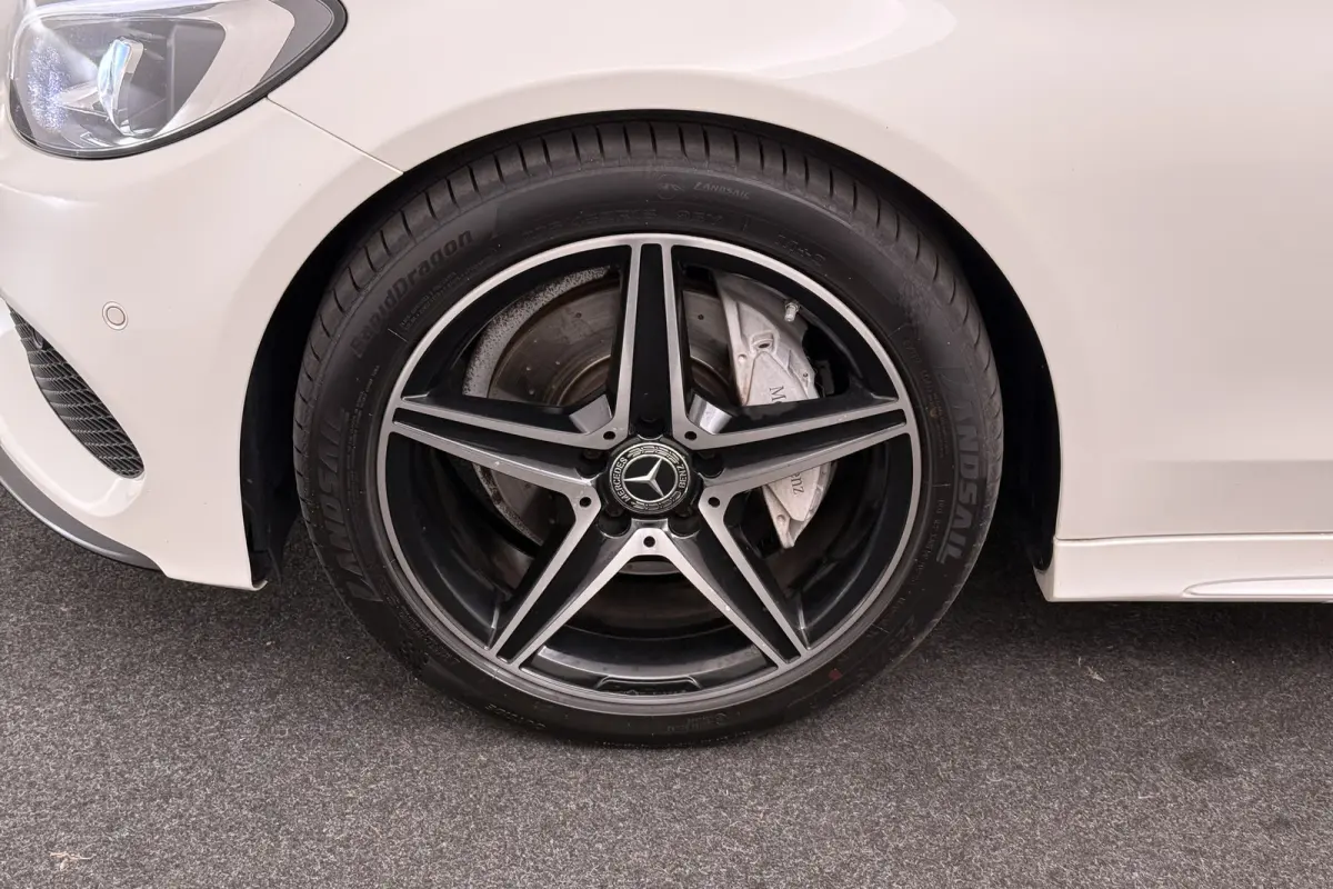 180 AMG Night-Pack Pano-dak Burmester Camera