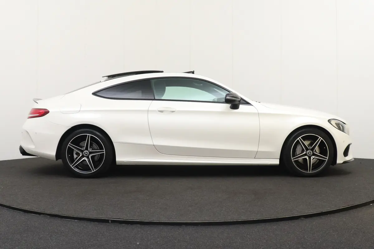 180 AMG Night-Pack Pano-dak Burmester Camera